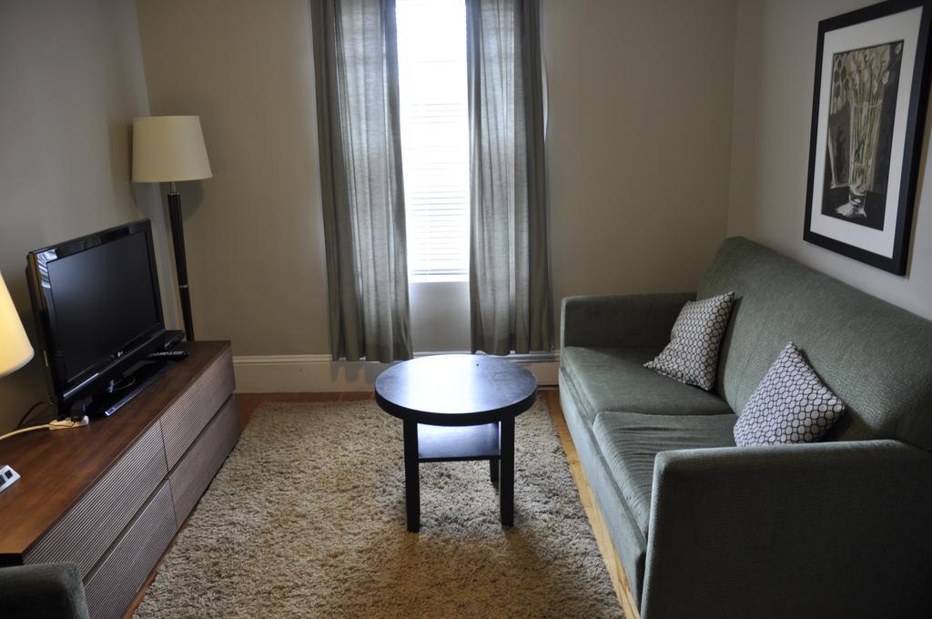 Moncton Suites - Apartments Across Georges Dumont 外观 照片